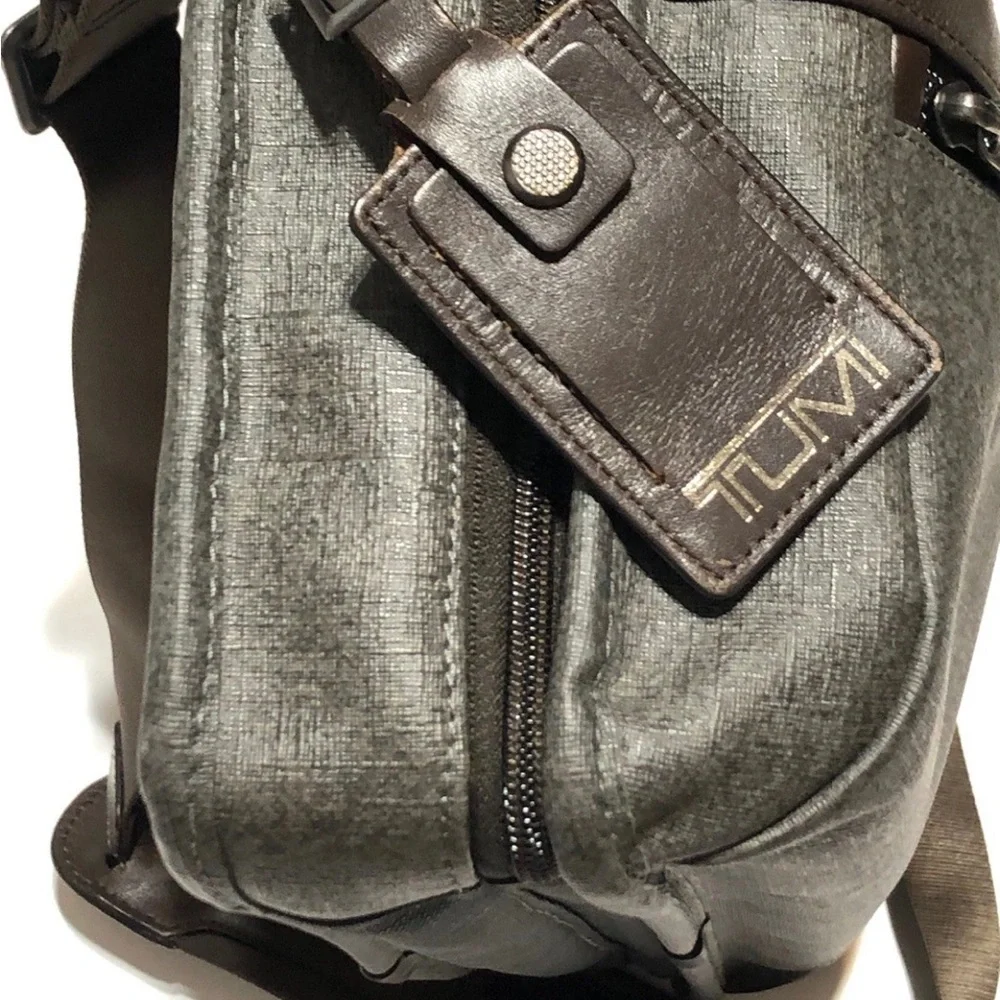 Tumi Alpha 2 T-Pass Laptop Bag Briefcase Earl Gray-Brown Leather